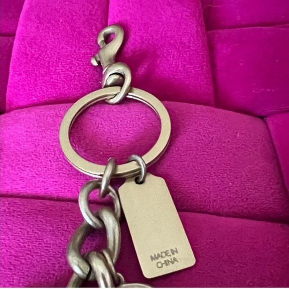 Coach vintage model #92124, featuring multiple hammered coin charms RARE! - Picture 5 of 6